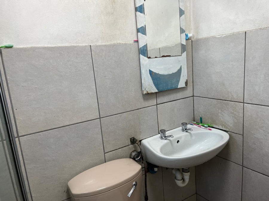  Bedroom Property for Sale in Maitland Western Cape